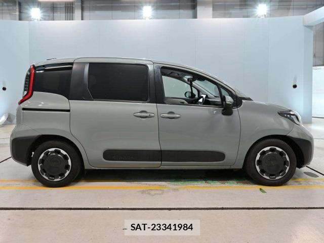 Toyota SIENTA 2023 8902840-3