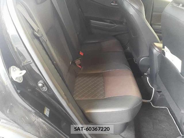 Toyota C-HR 2018 8684294-12