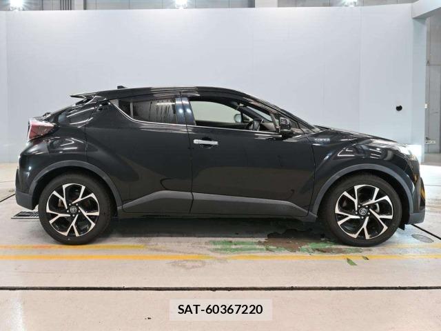 Toyota C-HR 2018 8684294-3