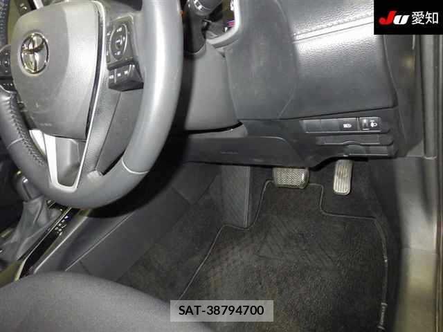 Toyota COROLLA CROSS 2021 8693175-5