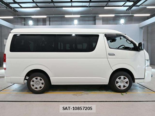 Toyota HIACE WAGON 2022 8679137-3