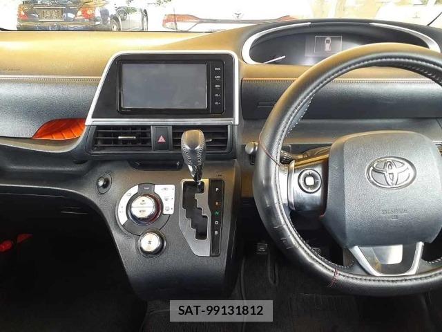 Toyota SIENTA 2016 8764443-11