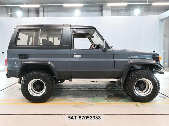 Toyota LAND CRUISER 1992 8667493-3