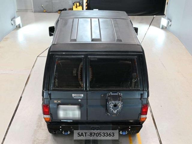 Toyota LAND CRUISER 1992 8667493-8