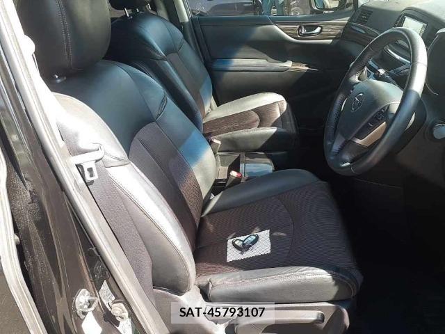 Nissan ELGRAND 2017 8689649-10