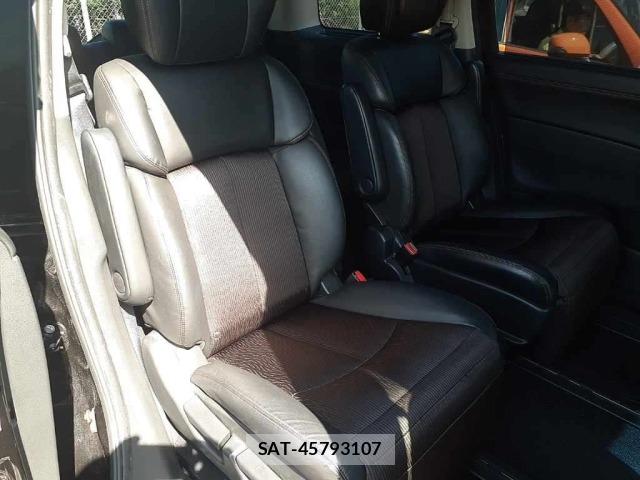 Nissan ELGRAND 2017 8689649-12