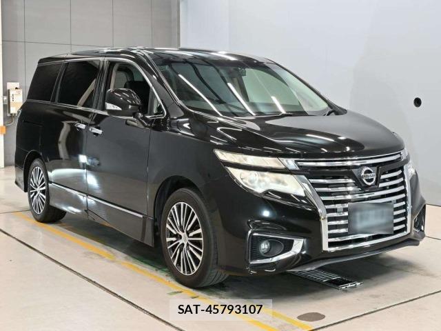 Nissan ELGRAND 2017 8689649-5