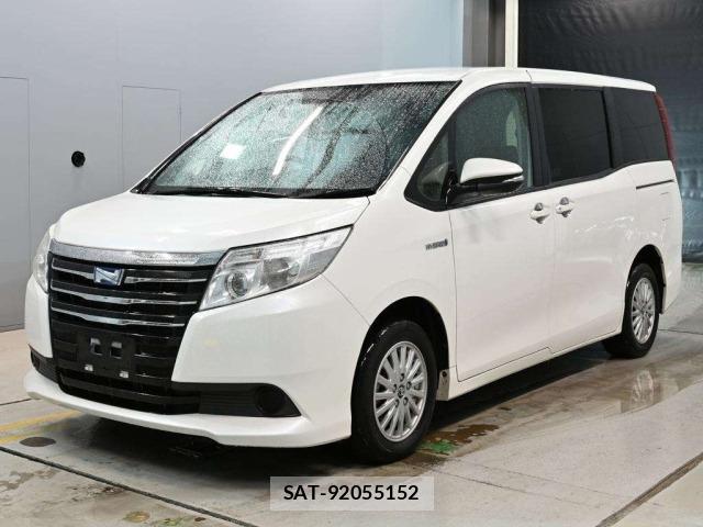 Toyota NOAH 2015 8870227-0