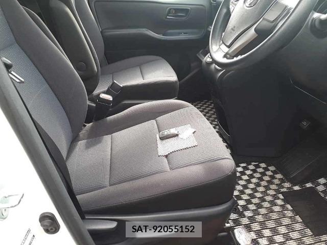 Toyota NOAH 2015 8870227-10