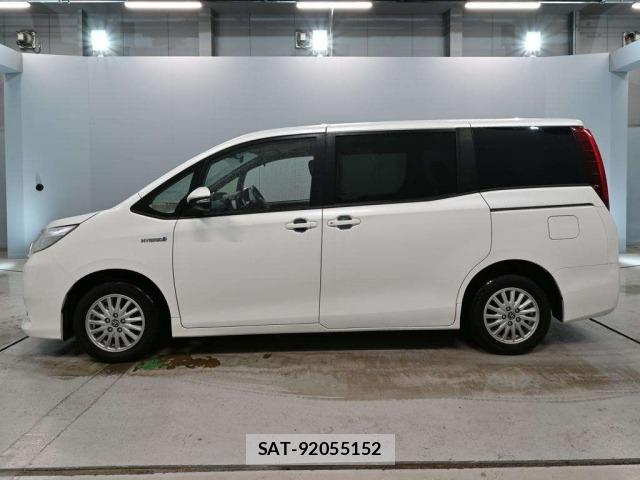 Toyota NOAH 2015 8870227-4