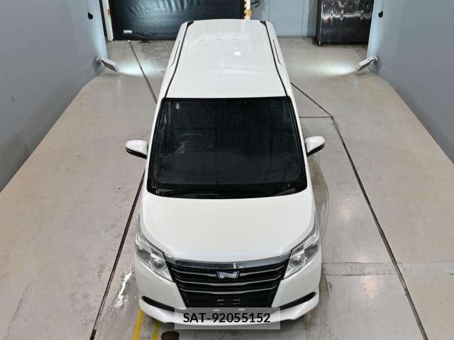 Toyota NOAH 2015 8870227-7