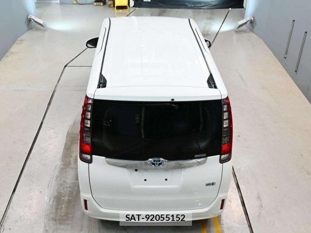 Toyota NOAH 2015 8870227-8