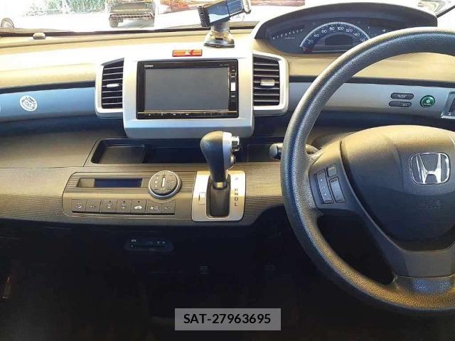 Honda FREED 2015 8683655-11