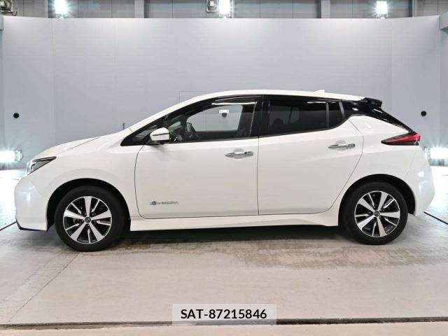 Nissan LEAF 2022 8675799-4