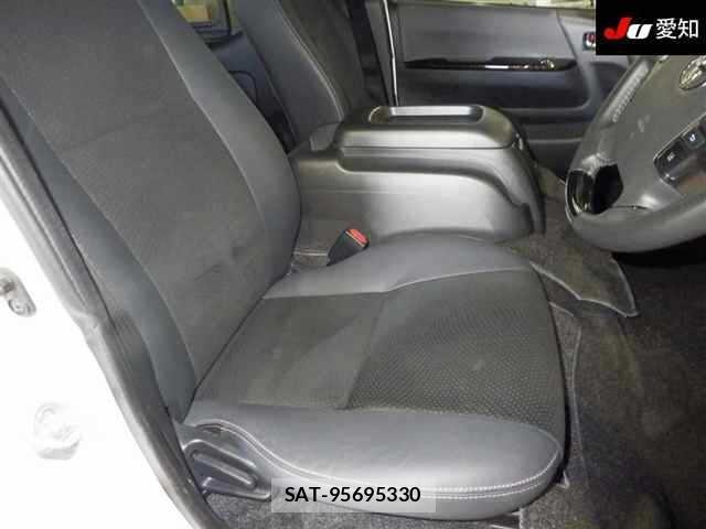 Toyota HIACE VAN 2021 8910164-6