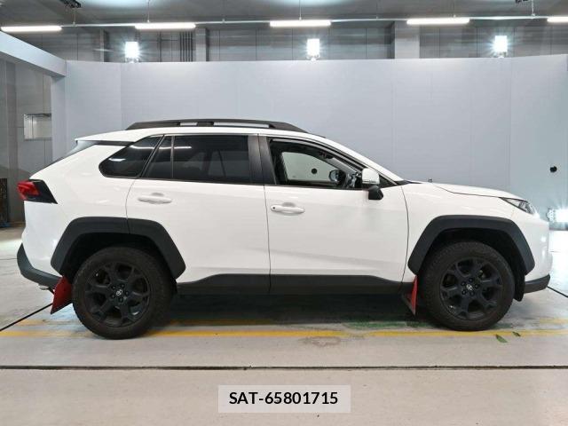 Toyota RAV4 2021 8708666-3
