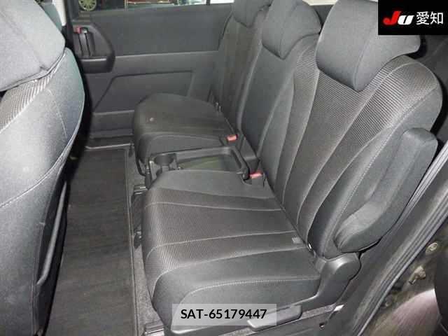 Mazda PREMACY 2013 8904123-4