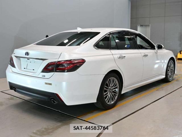 Toyota CROWN 2021 8680477-1