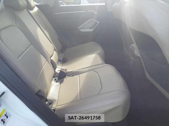 Audi Q3 2024 8937680-12