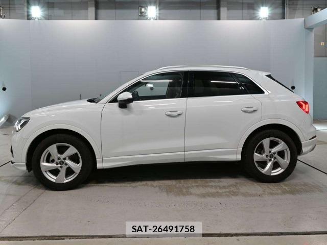 Audi Q3 2024 8937680-4