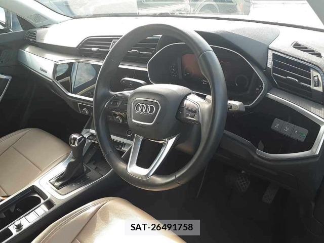 Audi Q3 2024 8937680-9