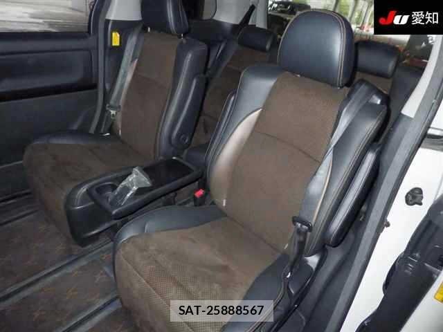 Toyota ALPHARD 2013 8906190-4
