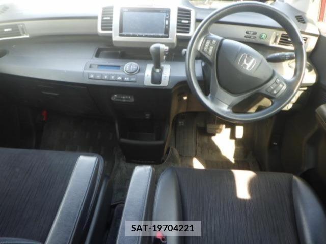 Honda FREED 2016 8716561-3
