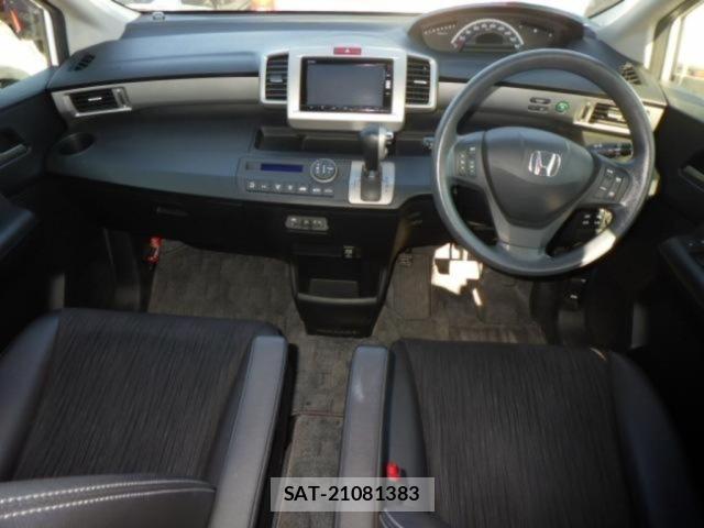 Honda FREED 2016 8716564-3