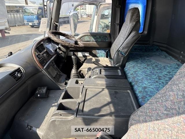 Isuzu GIGA 1999 8758275-5
