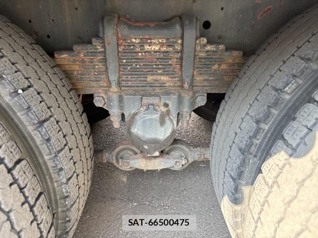 Isuzu GIGA 1999 8758275-8