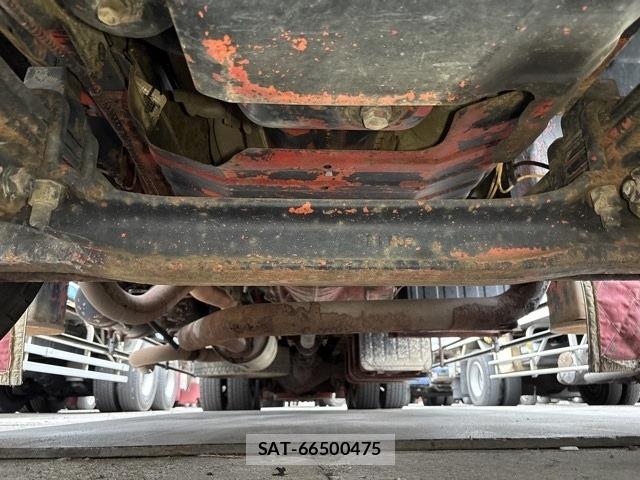 Isuzu GIGA 1999 8758275-9