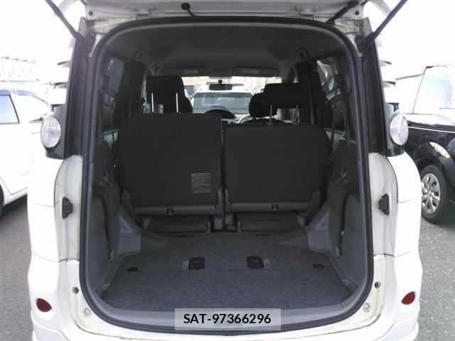 Toyota SIENTA 2009 8764377-10