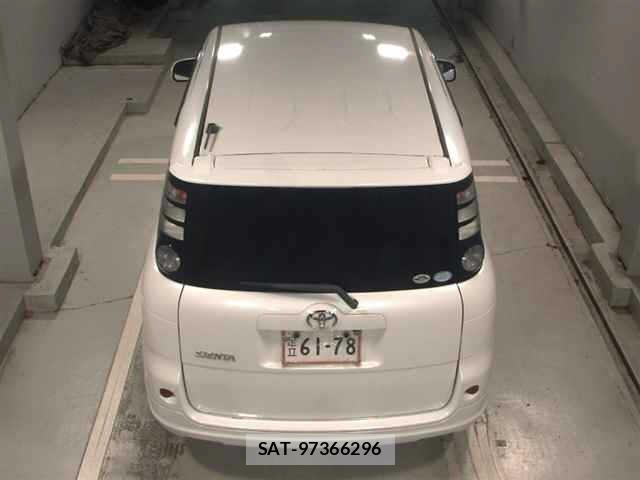 Toyota SIENTA 2009 8764377-7
