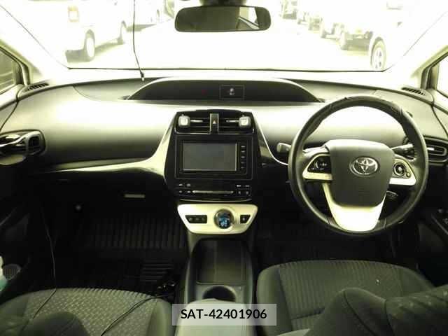 Toyota PRIUS 2016 8863004-8