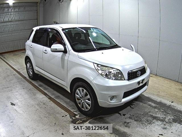 Toyota RUSH 2011 8824421-0