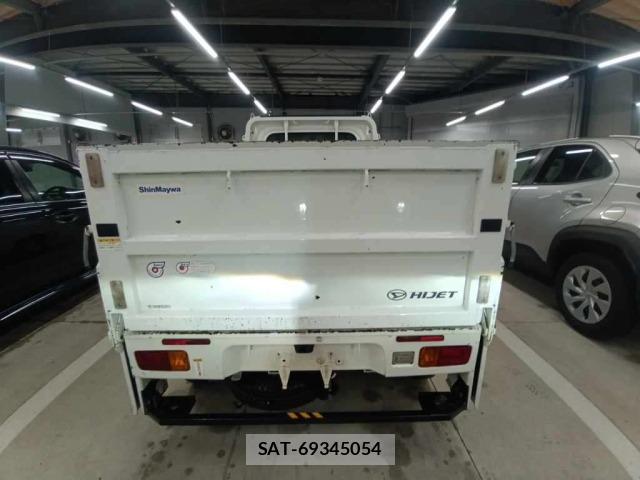 Daihatsu HIJET TRUCK 2015 8761321-11