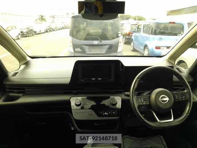 Nissan SERENA 2023 8672965-8