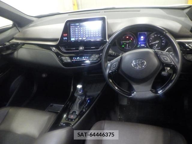 Toyota C-HR 2017 8768367-3
