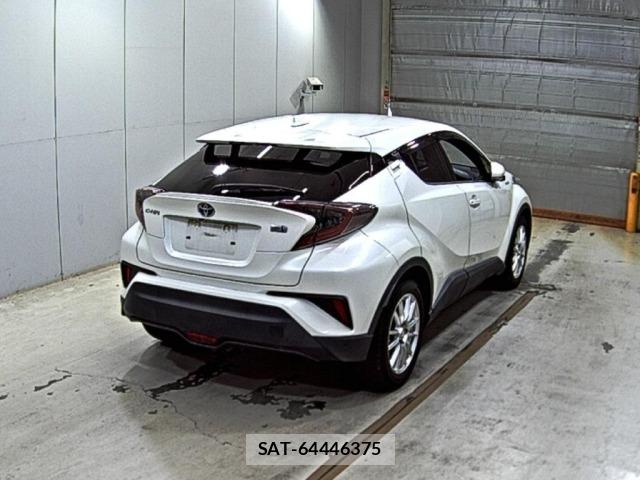 Toyota C-HR 2017 8768367-5