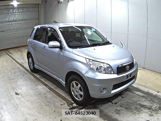Toyota RUSH 2015 8824422-0