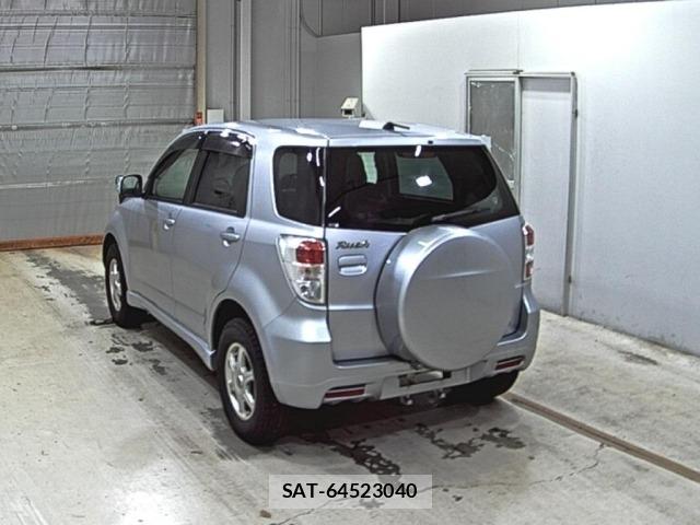 Toyota RUSH 2015 8824422-1
