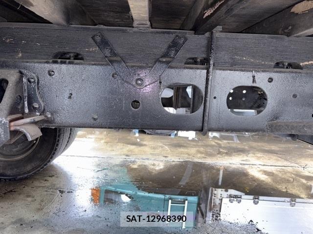Isuzu FORWARD 1999 8823656-13