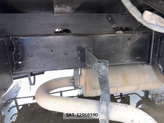 Isuzu FORWARD 1999 8823656-16