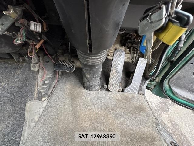 Isuzu FORWARD 1999 8823656-4