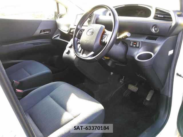 Toyota SIENTA 2016 8764378-3