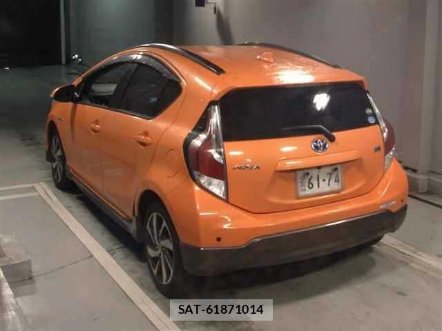 Toyota AQUA 2015 8862345-1