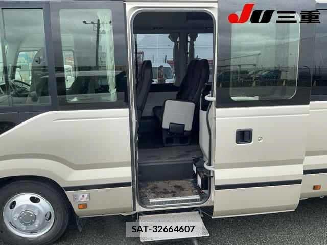 Toyota COASTER 2018 8772948-3