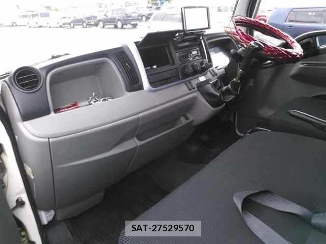 Mitsubishi CANTER 2017 8863539-8