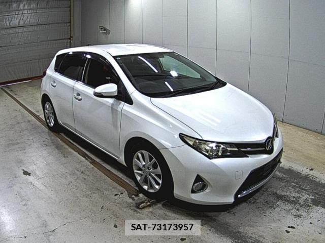 Toyota AURIS 2014 8705355-0