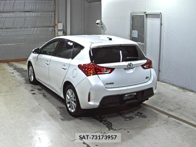 Toyota AURIS 2014 8705355-1